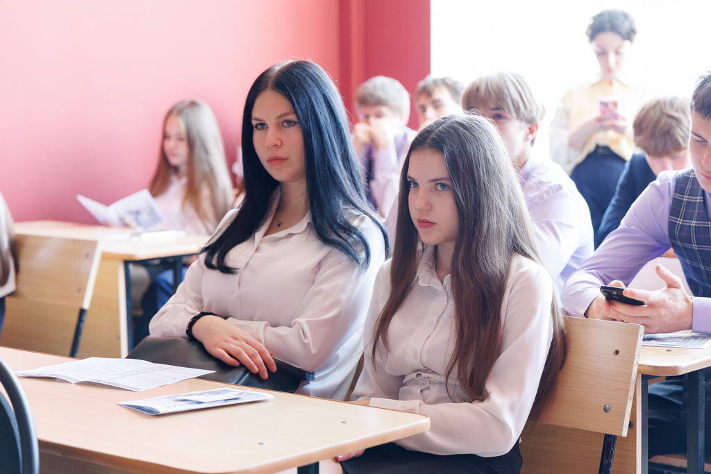 Будущее начинается с выбора: в Пензенском казачьем институте технологий прошёл День открытых дверей