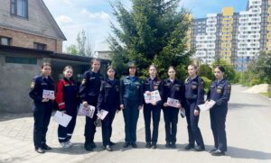 Студенты-пожарные в рейде по жилому сектору