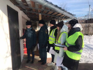 Студенты пожарного колледжа вышли в противопожарный рейд