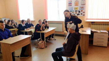 Студенты-пожарные на профориентации среди школьников Никольского района