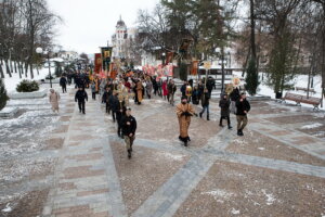 Студенты института приняли участие в крестном ходе  с чудотворной иконой императора Николая II