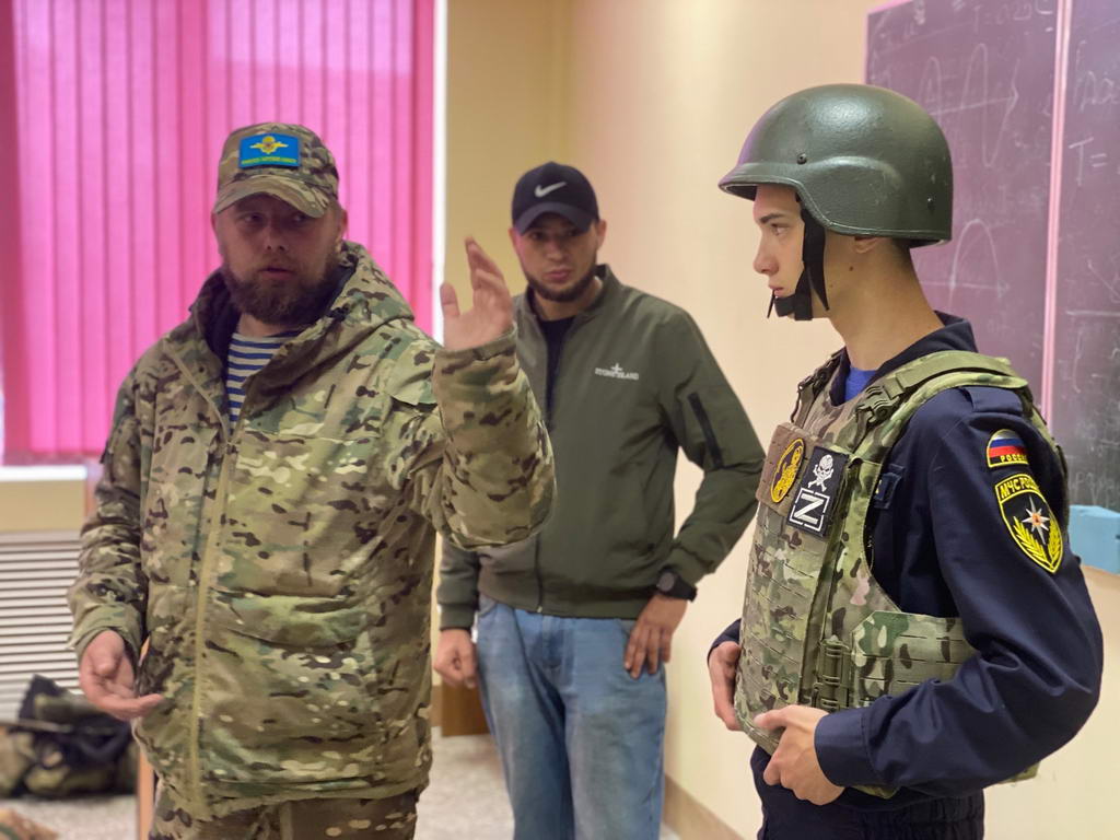 Встреча с героем: уроки мужества от ветерана СВО Алексея Кусакина